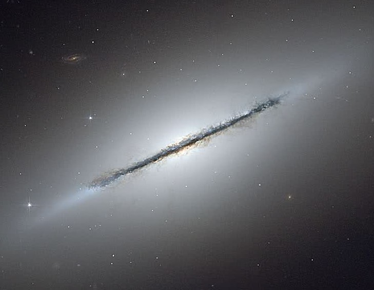 ÷m102NGC 5866